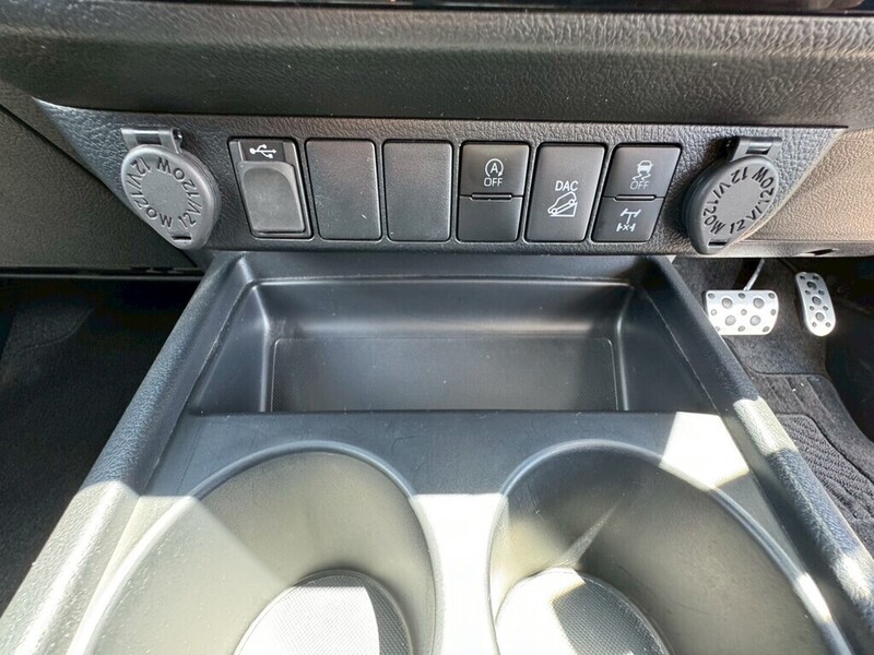 HILUX