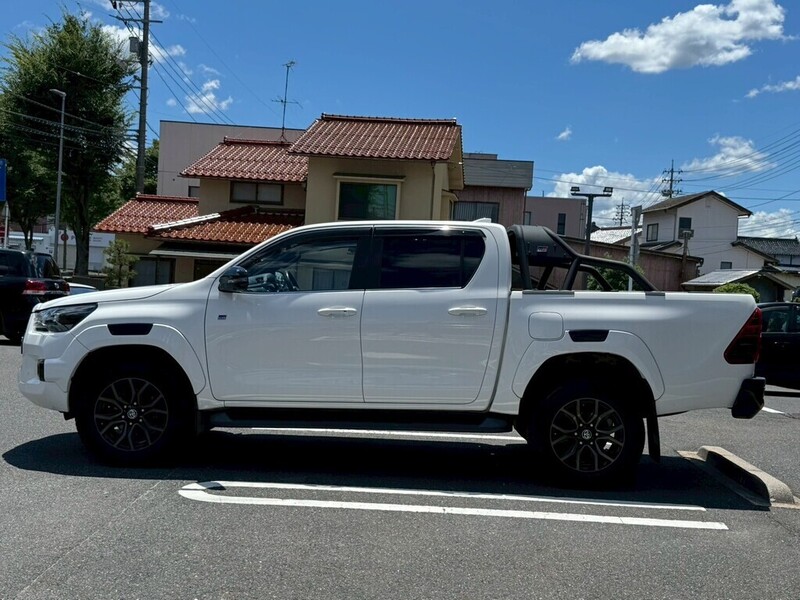 HILUX