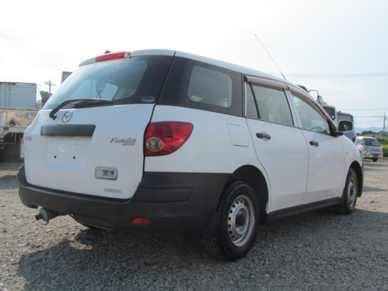 FAMILIA VAN