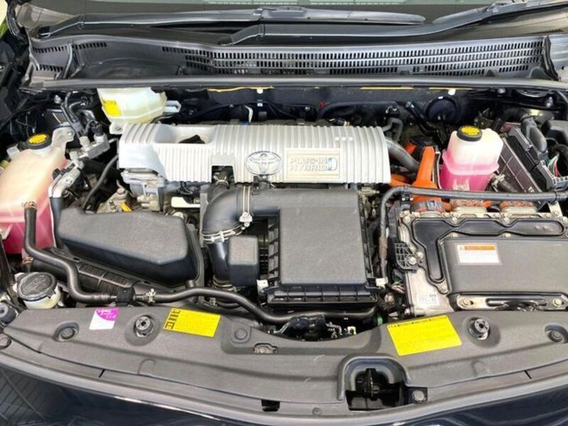 PRIUS PHV