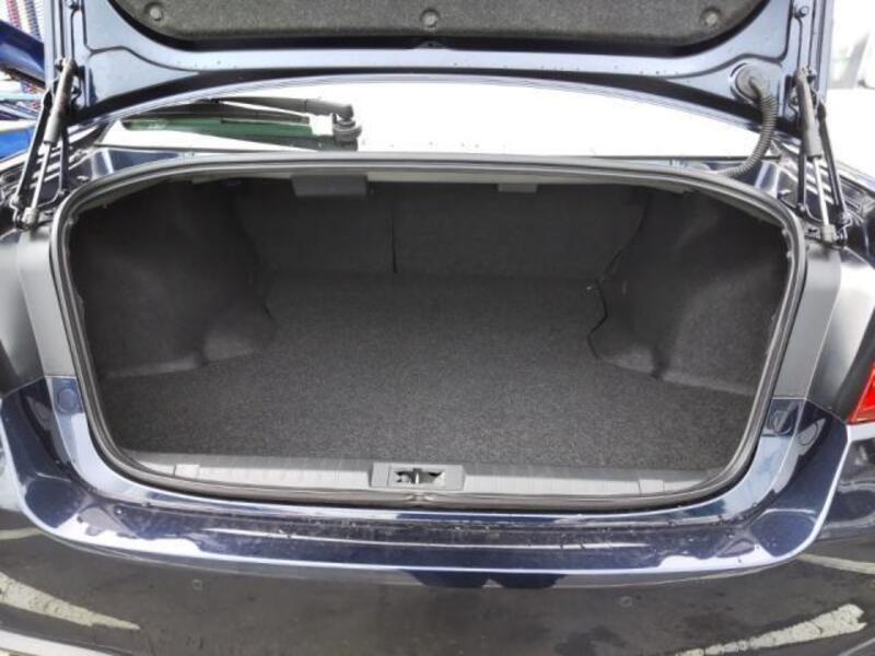 LEGACY B4