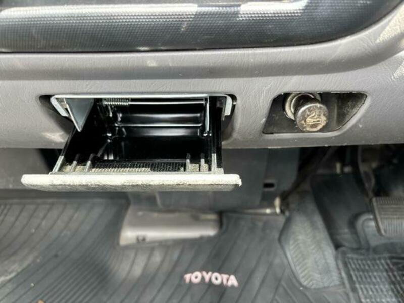 TOWNACE TRUCK