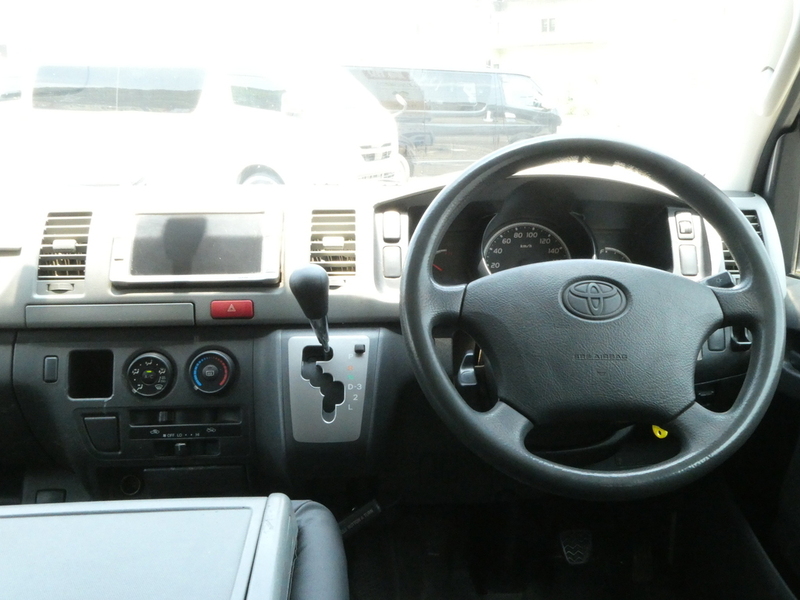 HIACE VAN