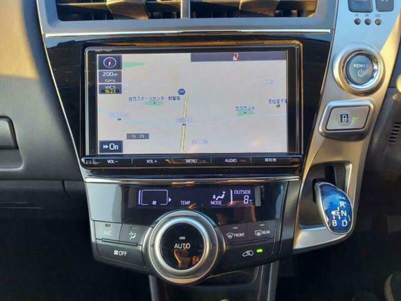 PRIUS ALPHA