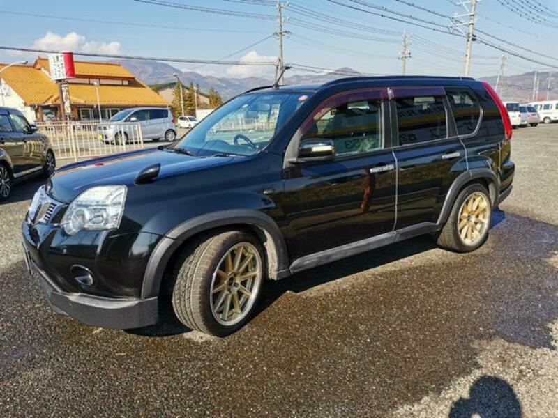 X-TRAIL
