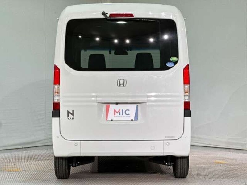 N-VAN