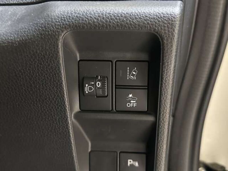 N-VAN