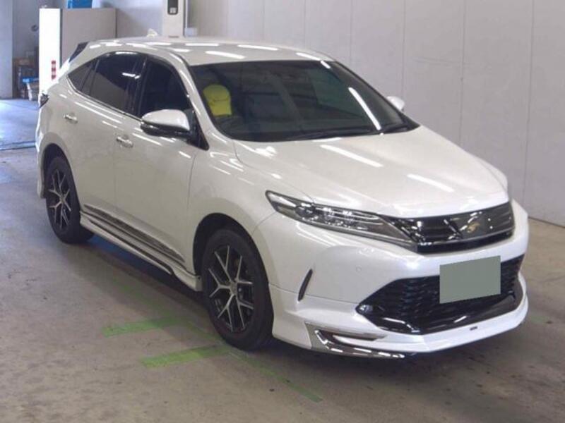 TOYOTA HARRIER