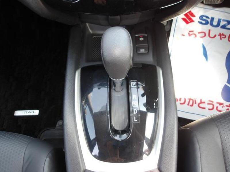 X-TRAIL