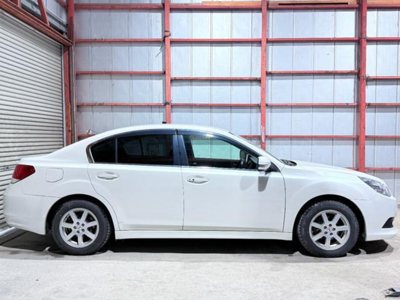 LEGACY B4