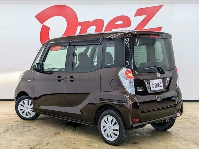 Used 2015 NISSAN DAYZ ROOX B21A | SBI Motor Japan