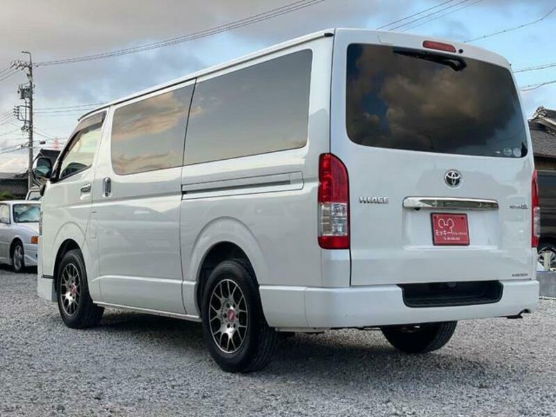 HIACE VAN