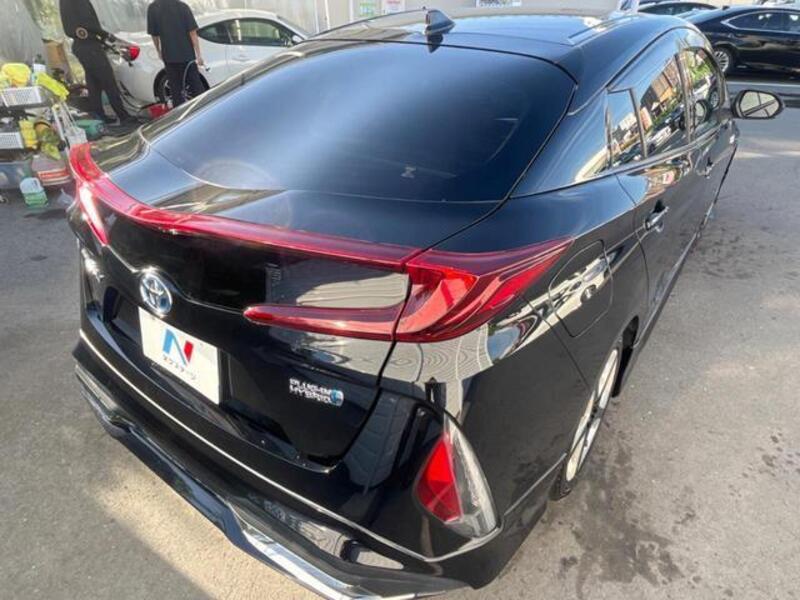 PRIUS PHV