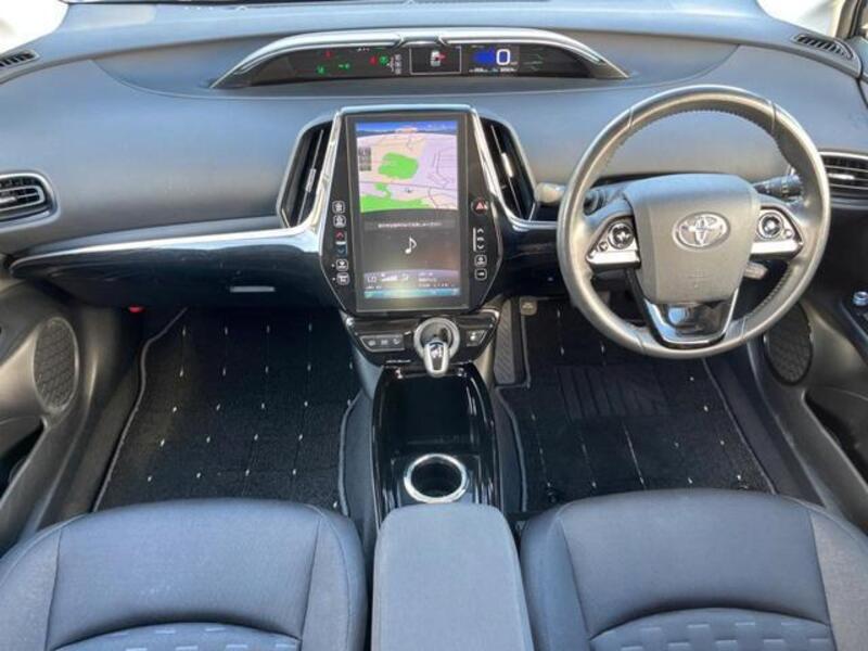 PRIUS PHV