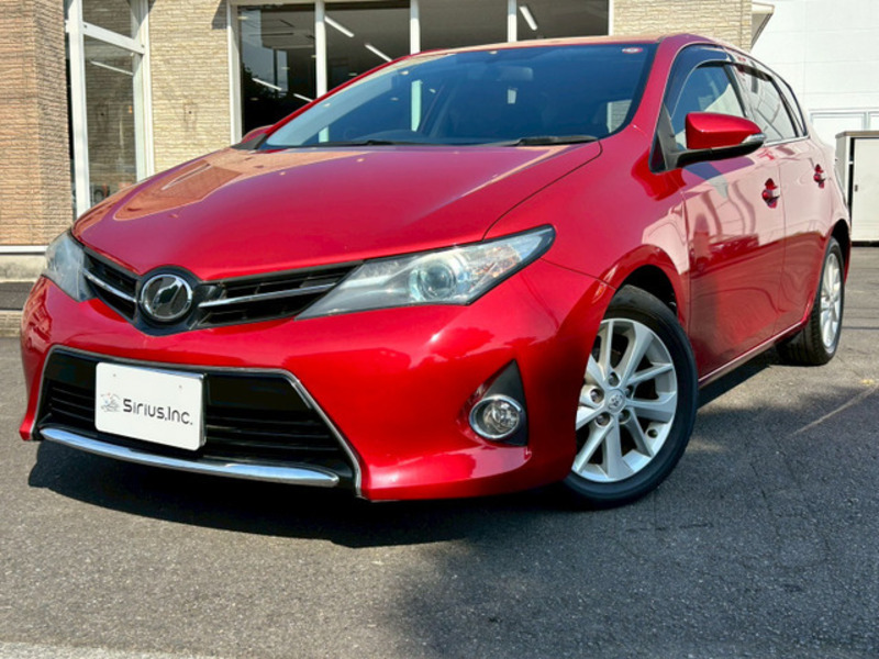 TOYOTA AURIS