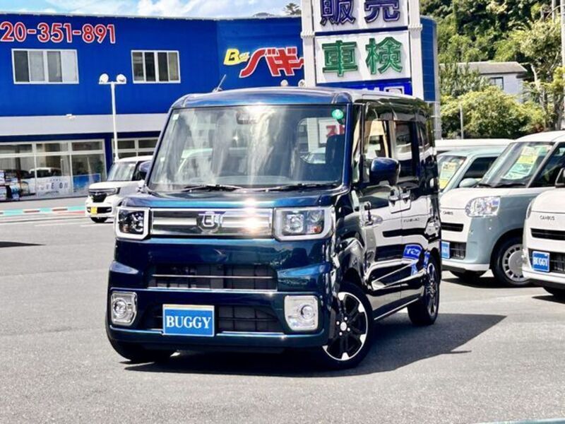 DAIHATSU WAKE