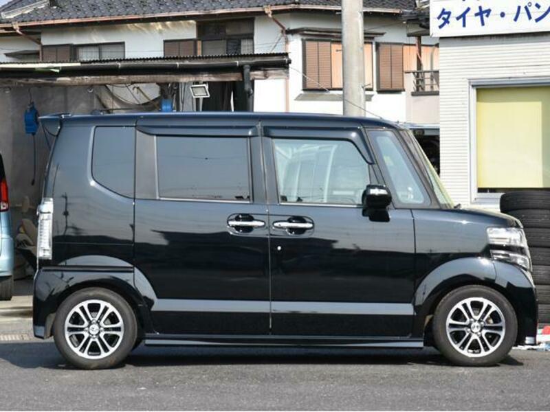 N BOX CUSTOM