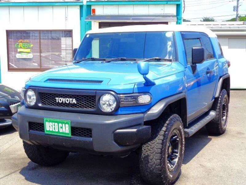 TOYOTA FJ CRUISER