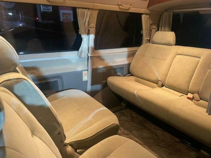 GRAND HIACE