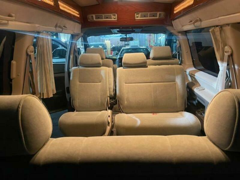 GRAND HIACE