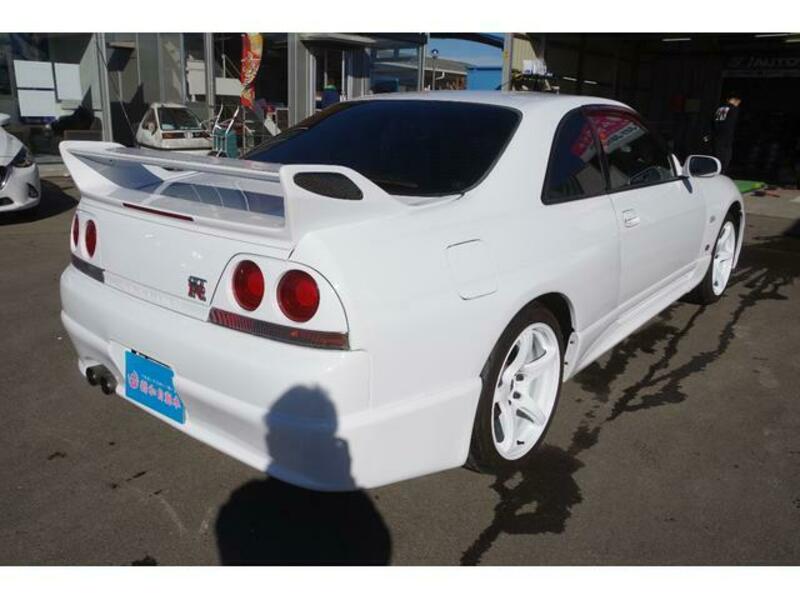 SKYLINE
