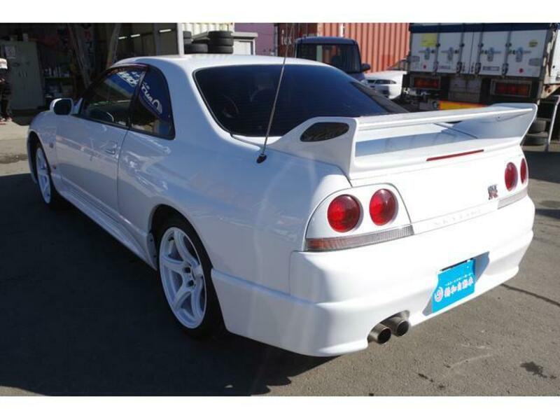SKYLINE