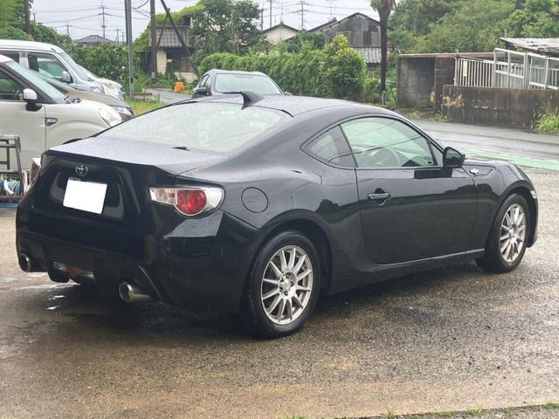 86