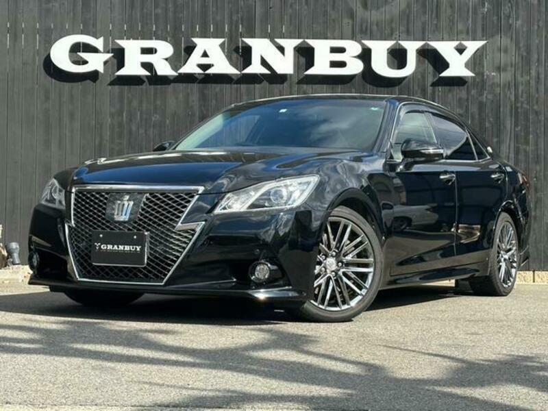 TOYOTA CROWN