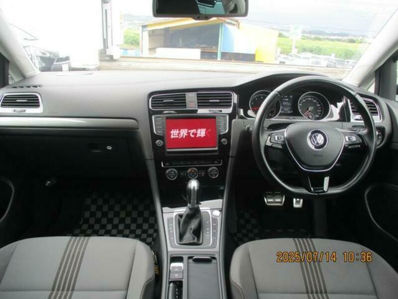 GOLF VARIANT