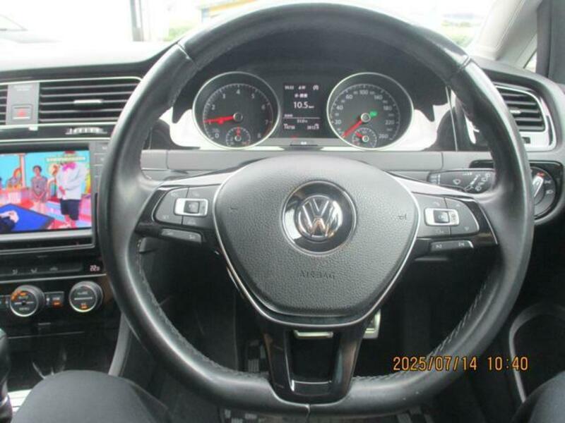 GOLF VARIANT