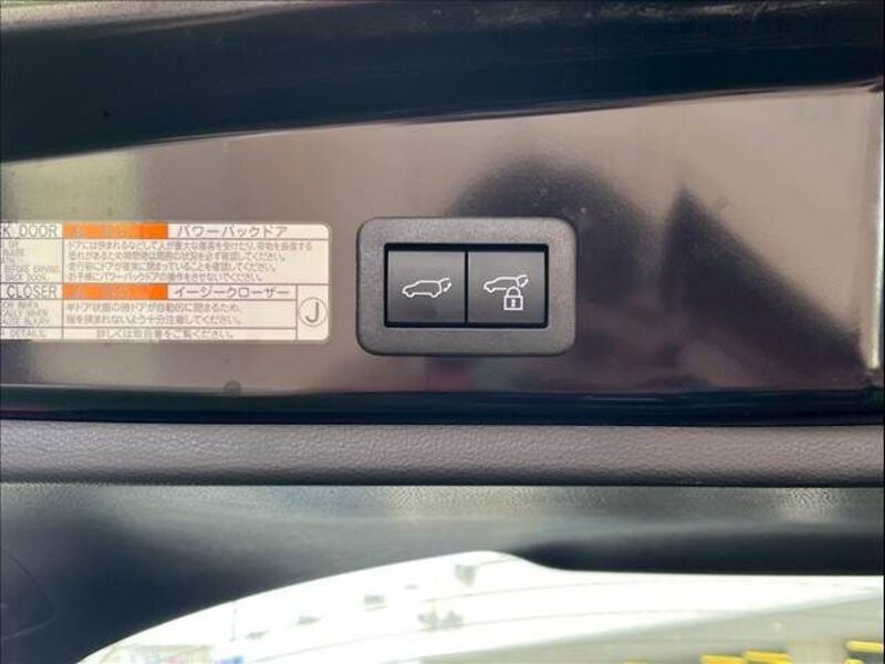 COROLLA CROSS