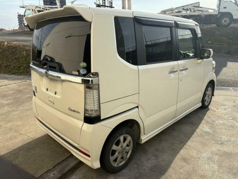 N BOX CUSTOM