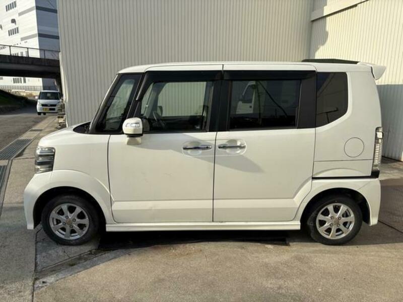 N BOX CUSTOM