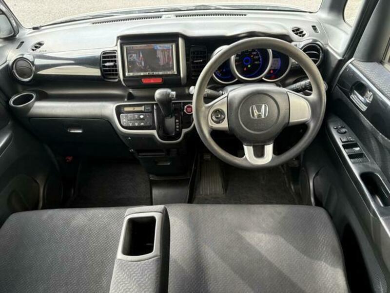 N BOX CUSTOM