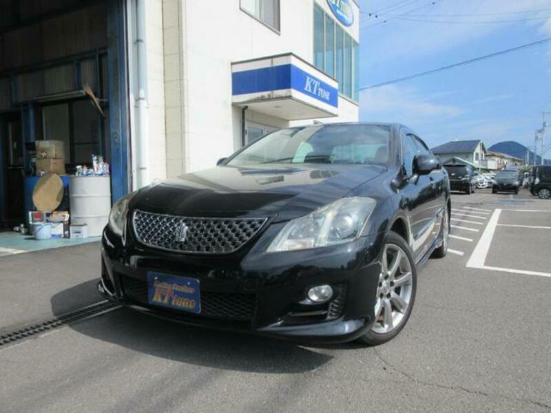 TOYOTA CROWN