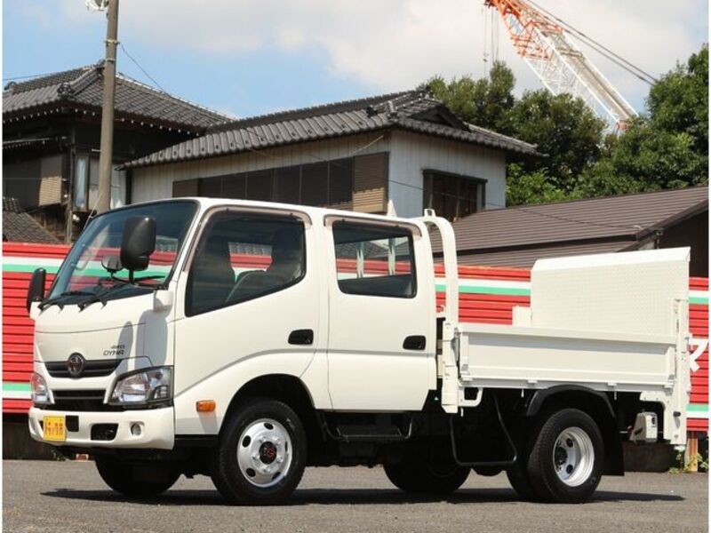 TOYOTA DYNA