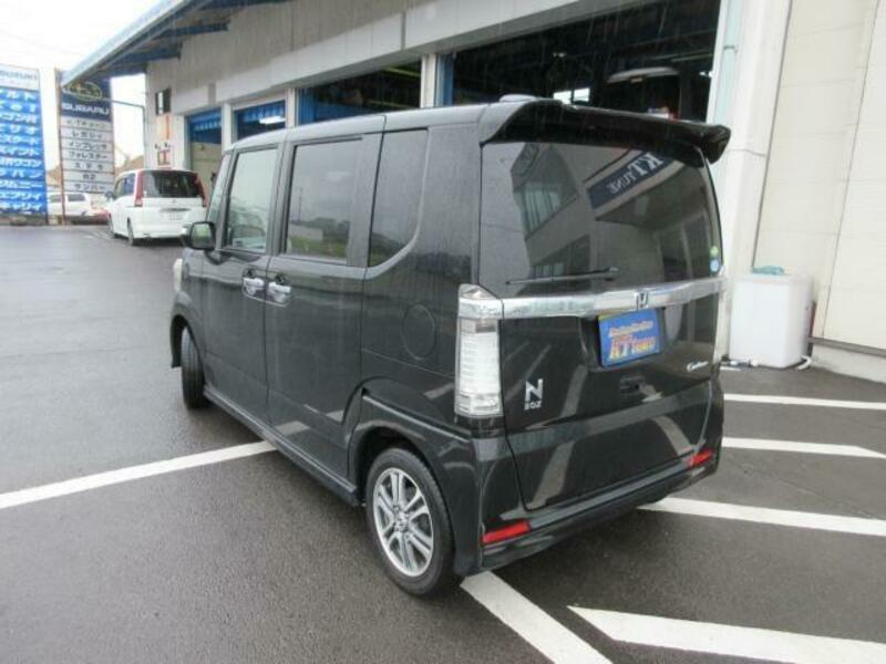 N BOX CUSTOM