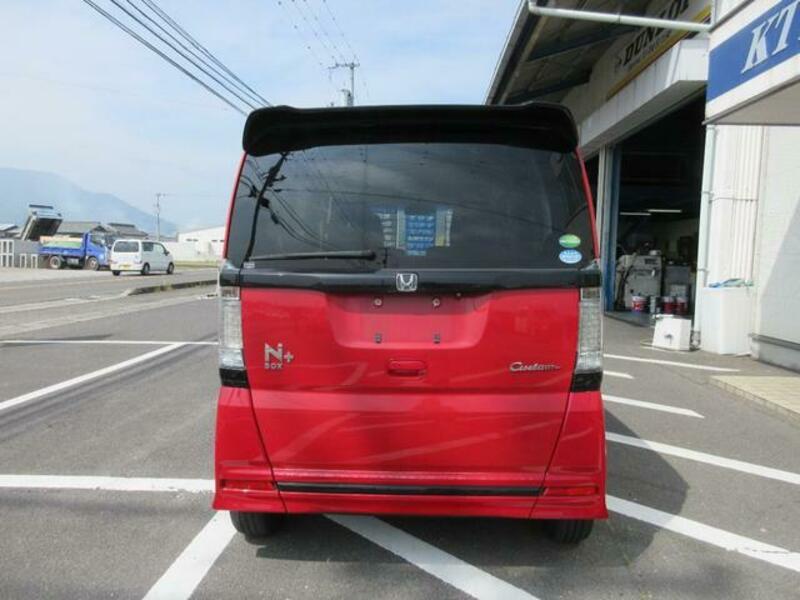 N BOX CUSTOM
