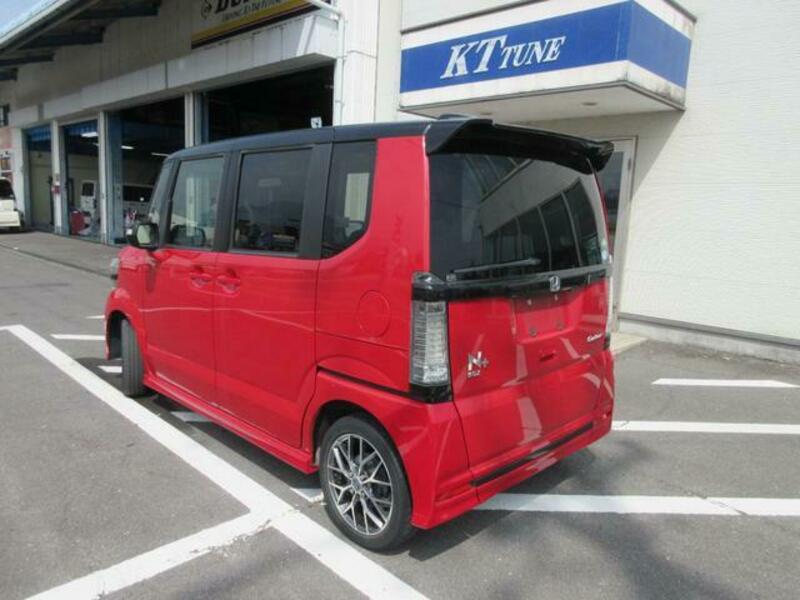 N BOX CUSTOM