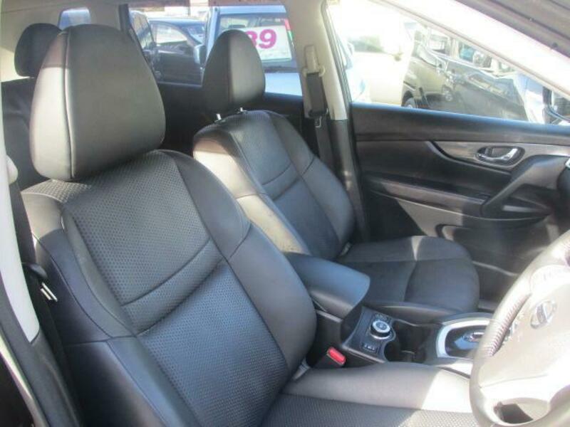 X-TRAIL