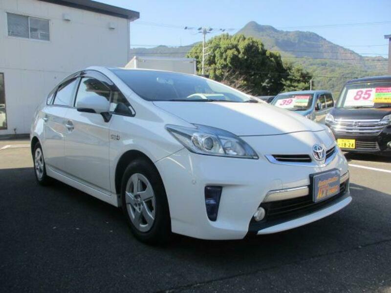 PRIUS PHV