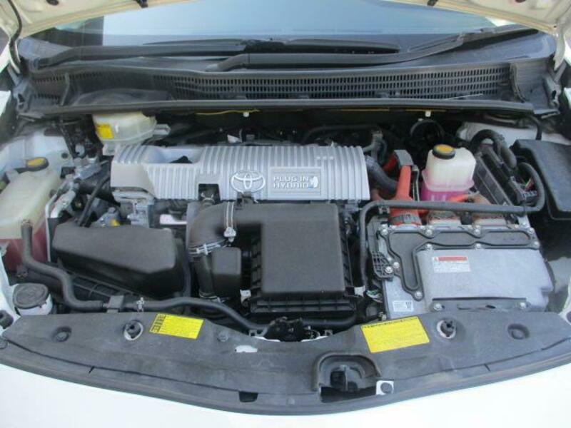 PRIUS PHV