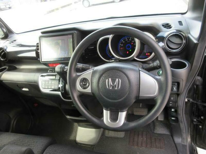 N BOX CUSTOM