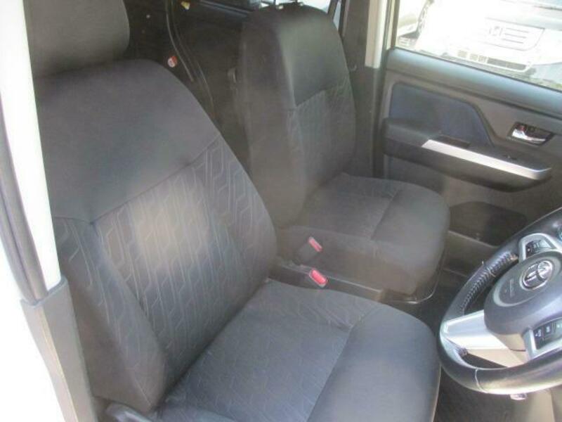 ROOMY