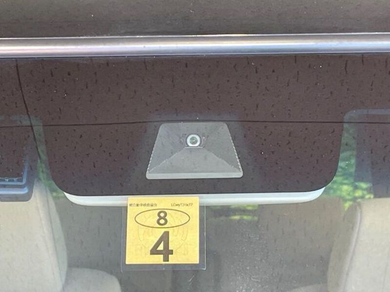 N BOX