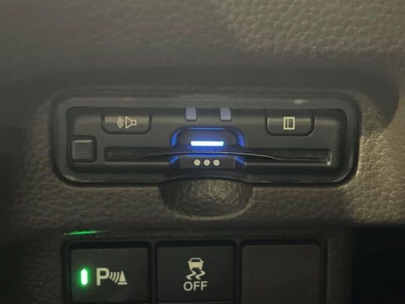 N BOX