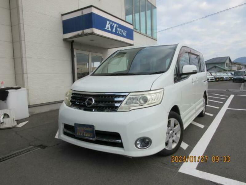 NISSAN SERENA