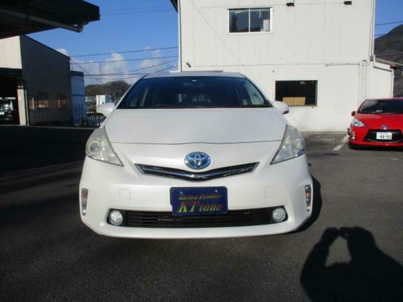 PRIUS ALPHA