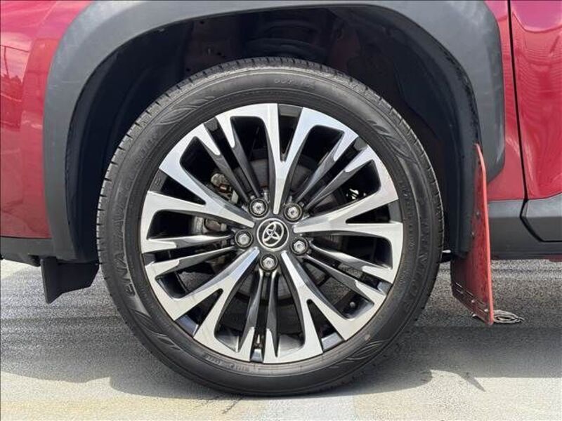 YARIS CROSS