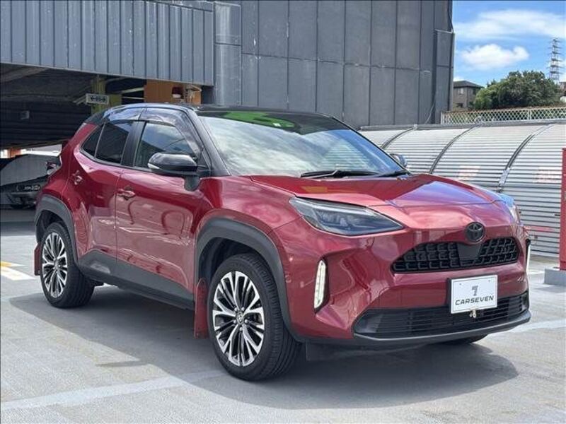 YARIS CROSS